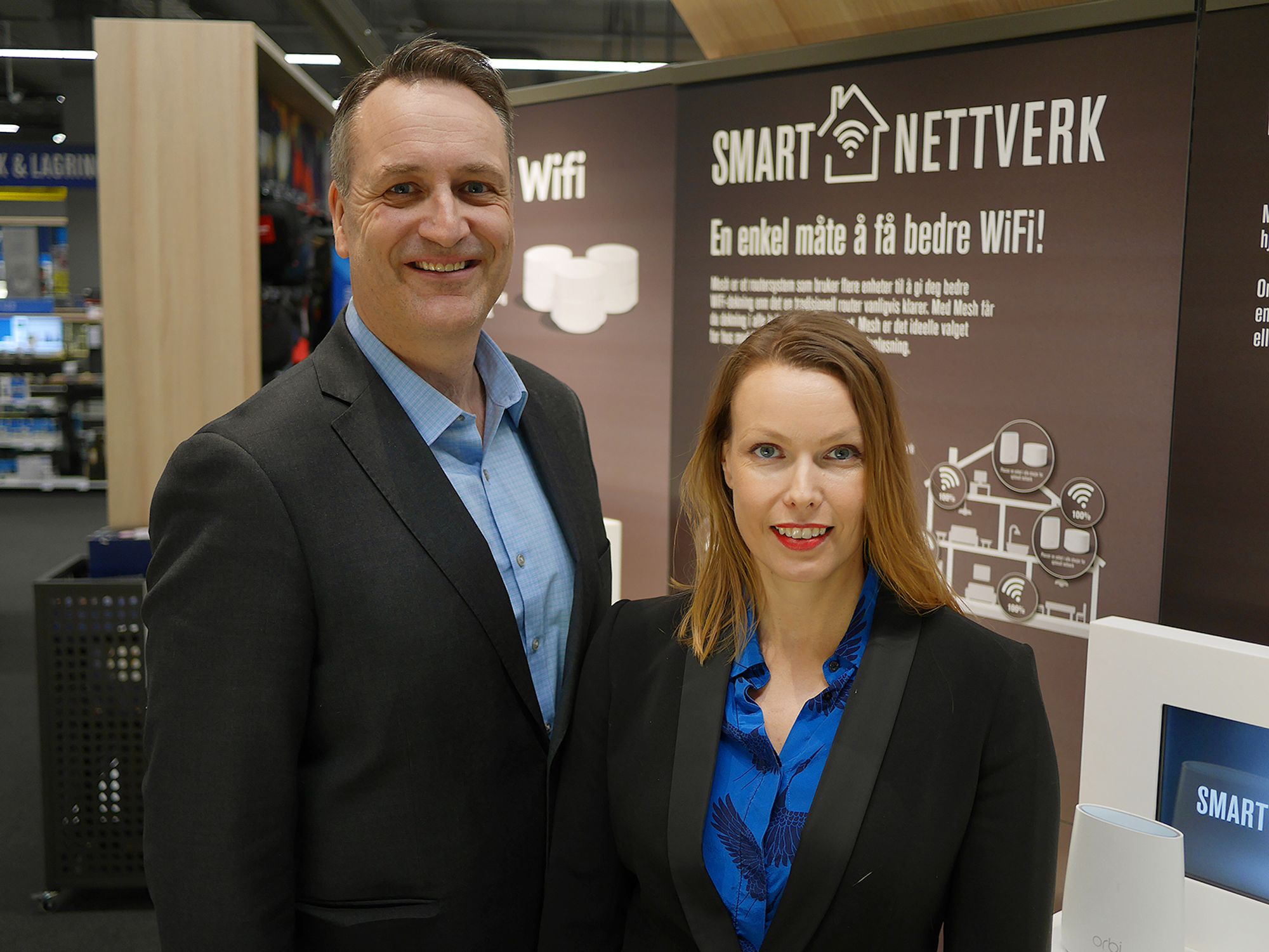 NYTT REKORDÅR FOR BRANSJEN Elektronikkbransjen.no VELGER DYRERE BORD Elektronikkbransjen.no